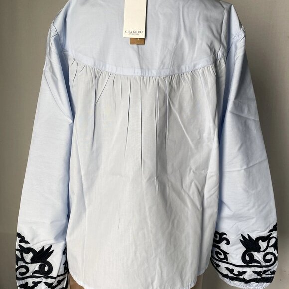 NEW CHAKERIS Shirt Light Blue Size S Caroline Embroidered Sleeve Top V-Neck - Picture 4 of 10